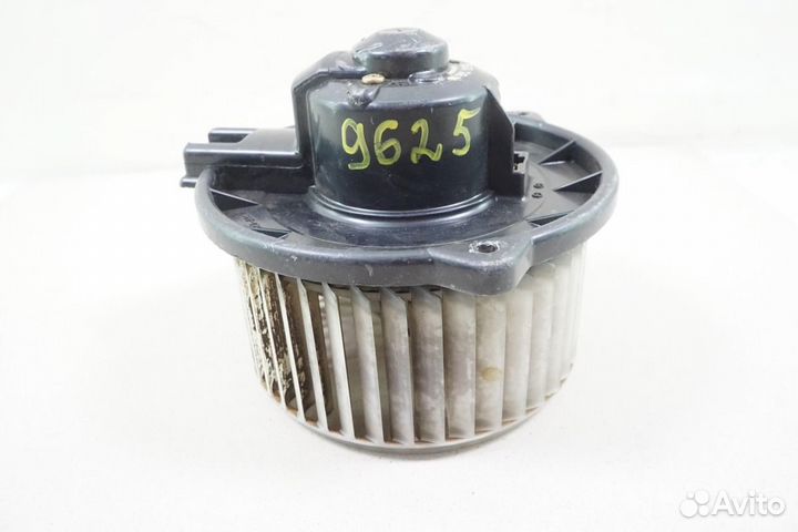 Мотор печки Toyota Runx NZE124