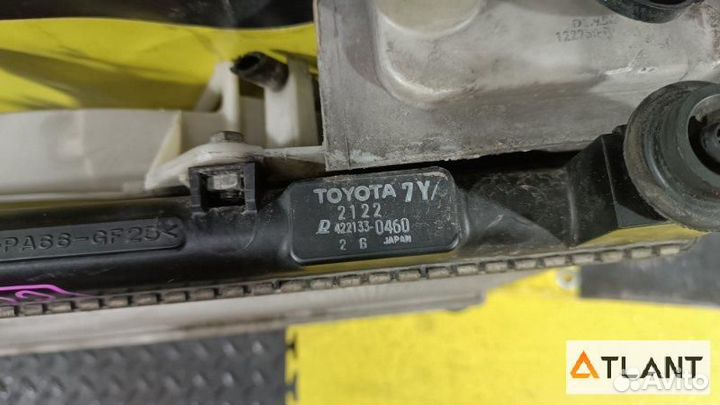 Радиатор toyota sienta