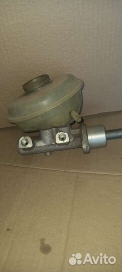 Главный тормозной цилиндр Audi A6 C4