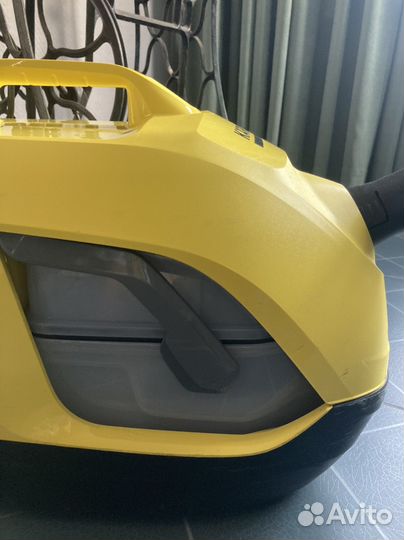 Пылесос Karcher с аквафильтром DS6