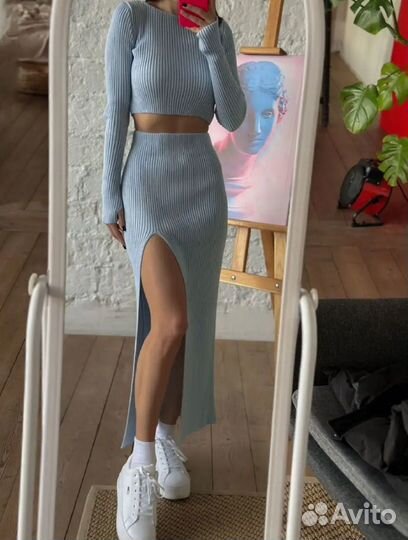 Женский костюм юбочный