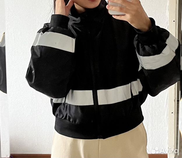 Ветровка женская