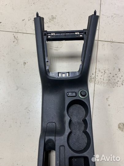 Центральный тоннель Skoda Octavia A5