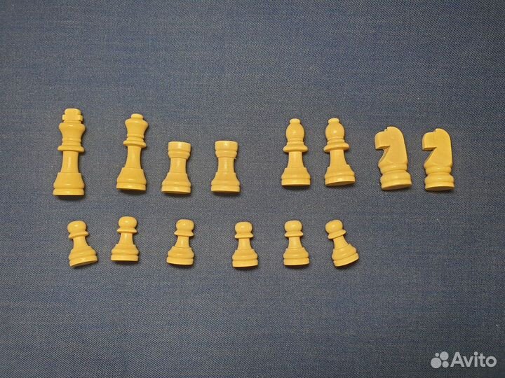 Шахматные фигуры зары маленькие