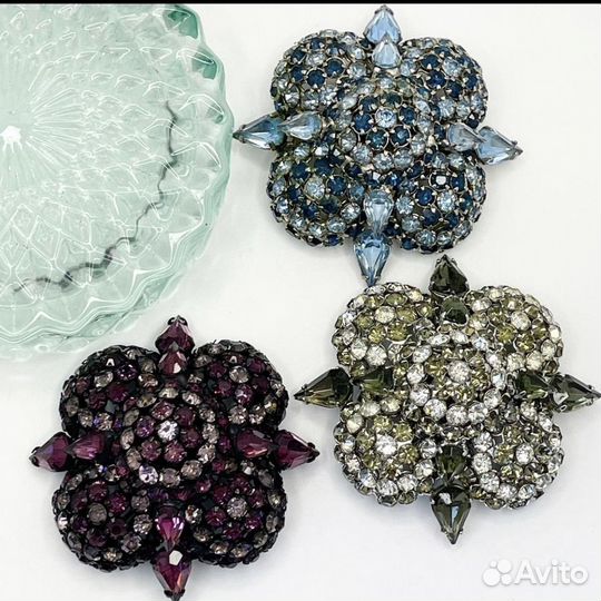 Винтажные броши Warner США