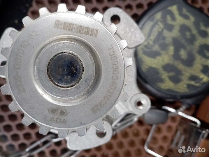 Помпа на ваз 2114