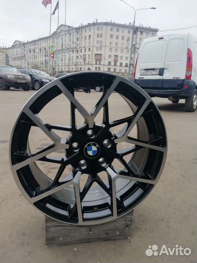 BMW x5 g05 X7G07 диски R22
