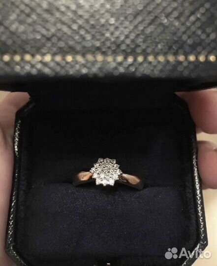 Золотое кольцо с бриллиантами 0,203 ct