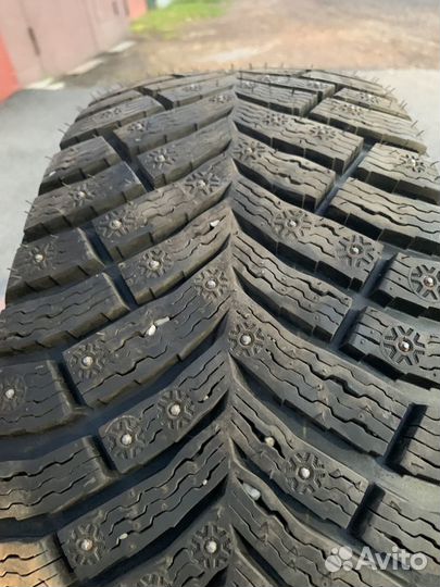 Michelin X-Ice North 4 205/60 R16