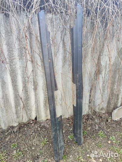 Накладки на пороги ваз 2110