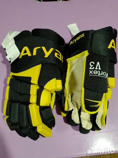 Краги хоккейные юниорские, взрослые новые