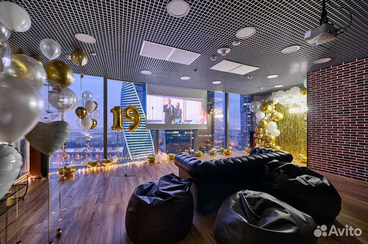 Шикарный лофт-кинотеатр только для вас 5 ч, Москва