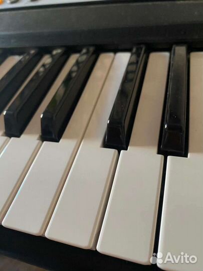 Синтезатор yamaha psr r200