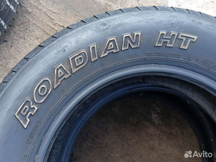 Roadstone Roadian H/T SUV 235/65 R17 103S