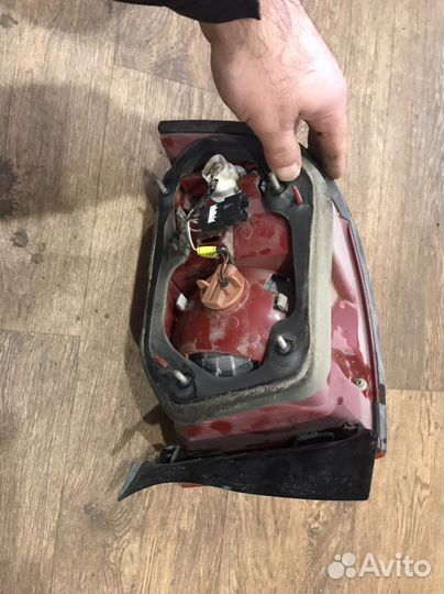 Фонарь задний правый Kia Magentis