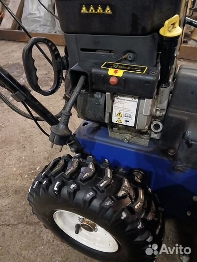 Снегоуборщик бензиновый бу