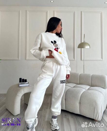 Спортивный костюм