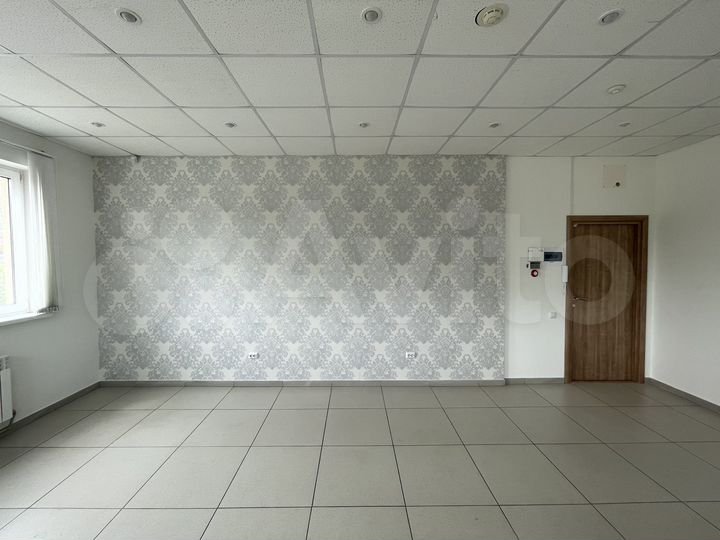 Офис/Помещение 29 кв.м. на Родионова 102