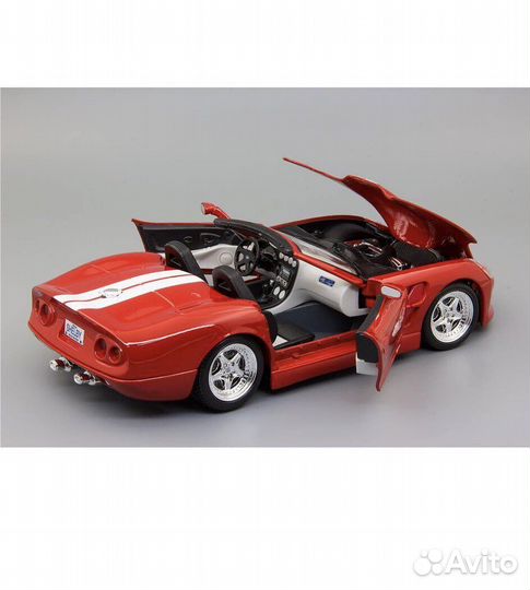 Модель автомобиля Ford Shelby Series One 1:18
