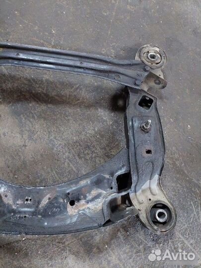 Подрамник Audi A6 C6