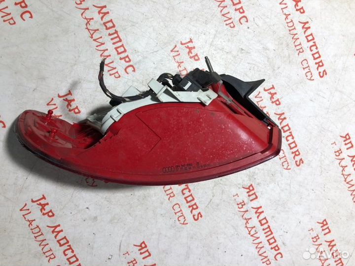 Фонарь задний правый Audi A3 8P BSE 1.6 2008