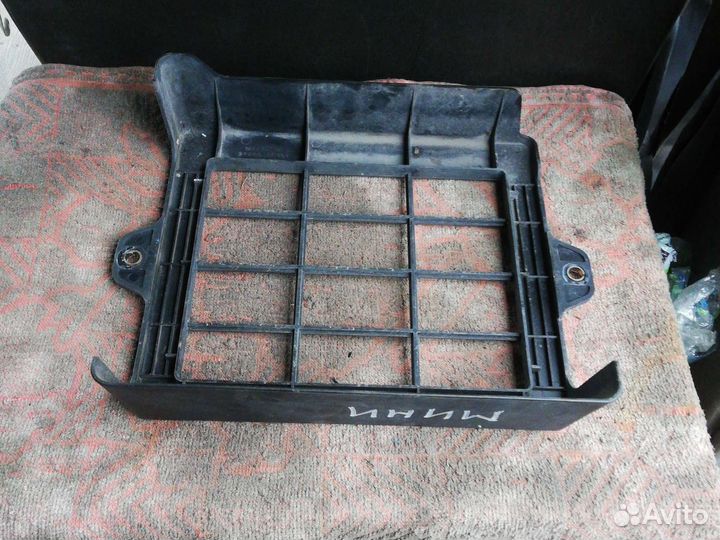 Крышка интеркулера Митсубиси Паджеро Мини 2