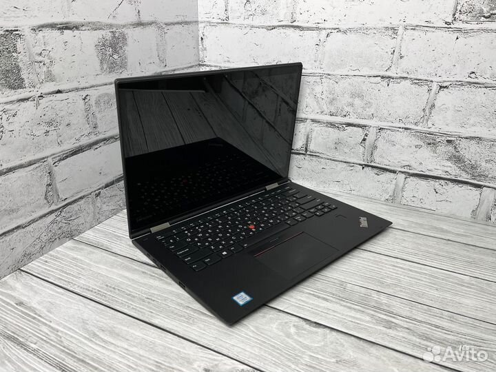 Lenovo ThinkPad X1 yoga 2017\i5-7300u\8GB+256