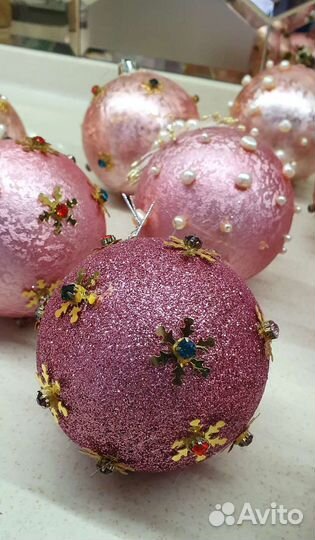 Новогодние игрушки