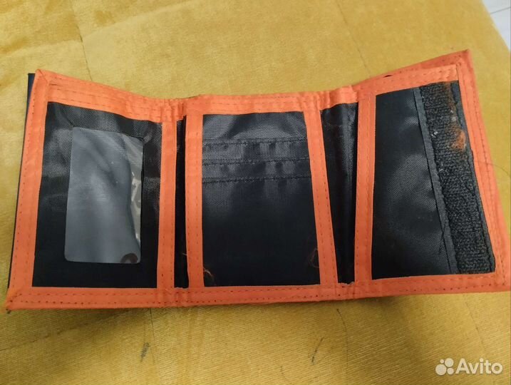 Чехлы на телефон iPhone 11