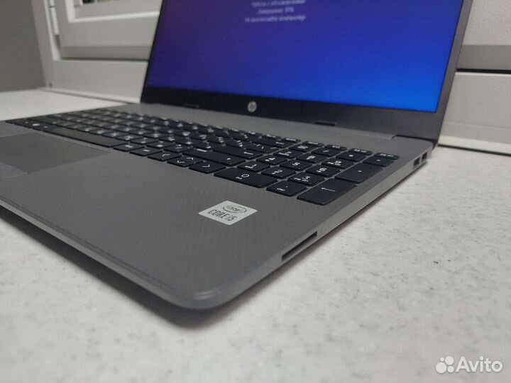 HP 250 G8 (Core i5-1035G1/ 8Гб / SSD 256)