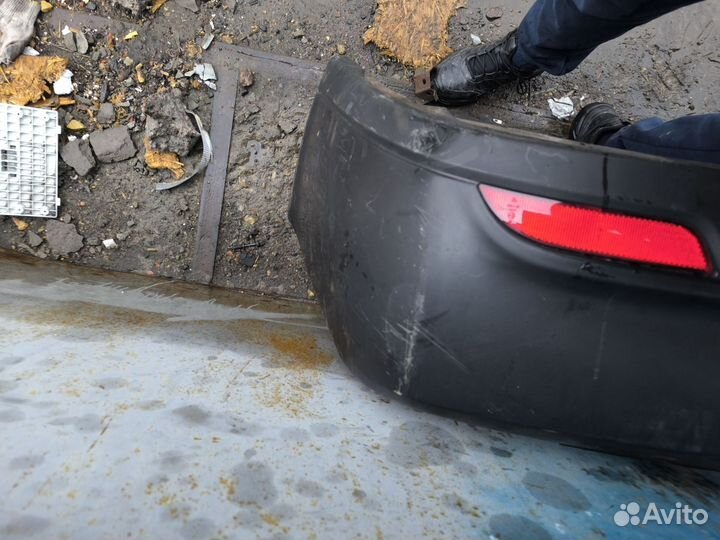 Задний бампер priora 2 в сборе седан черный