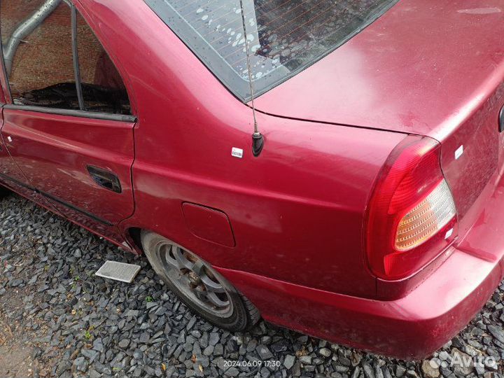 Крыло заднее левое Hyundai Accent седан G4EC 2005