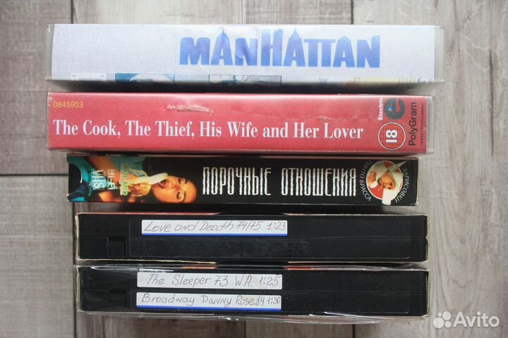 Музыка, кино, спорт на видеокассетах