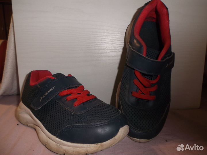 Кроссовки детские