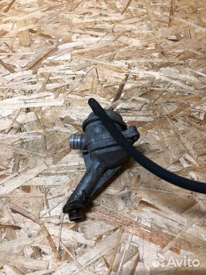 Клапан вентиляции картерных газов Mercedes E W211