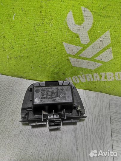 Пепельница передняя Пежо 206