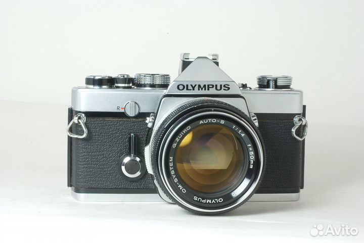 Olympus OM-1