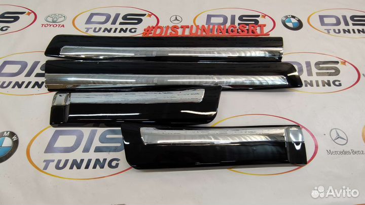 Молдинги дверей Toyota Land Cruiser 200 12-15г