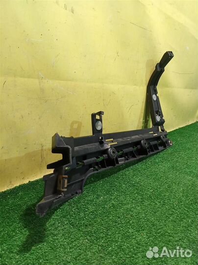 Кронштейн заднего бампера правый Land Rover Range