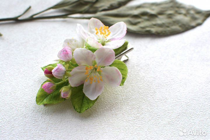 Заколка для волос