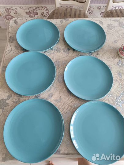 Обеденная тарелка IKEA голубой цвет 27 см