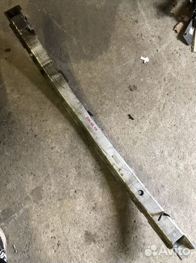 Усилитель переднего бампера для BMW 7 F01, F02, F0