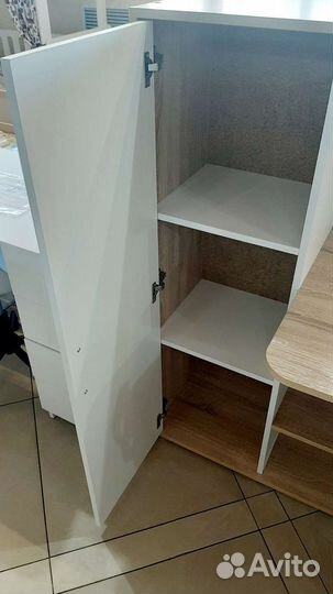 Письменный стол со стулом (новый)