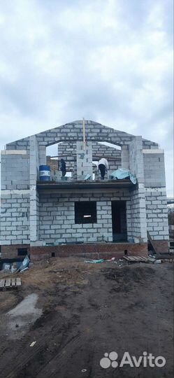 Кладка кирпича блоков