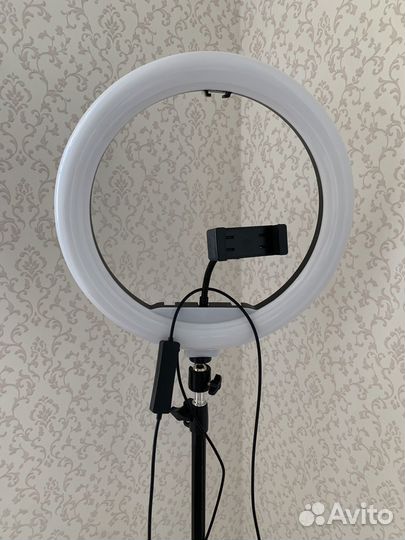 Кольцевая лампа