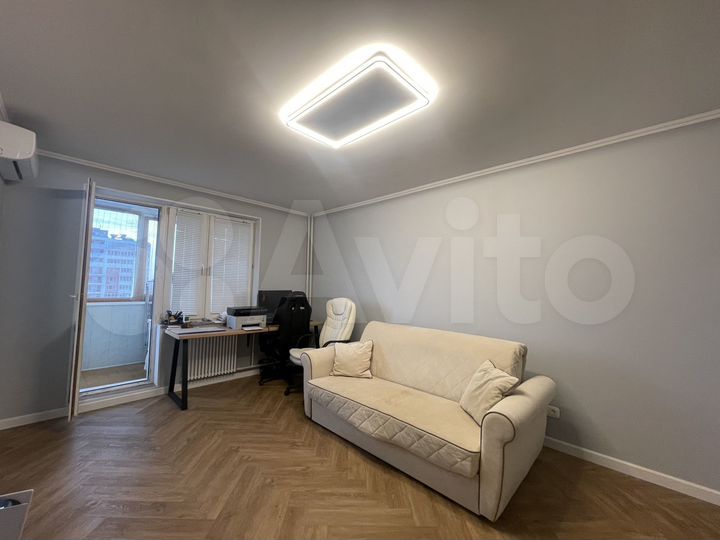 2-к. квартира, 55 м², 21/24 эт.