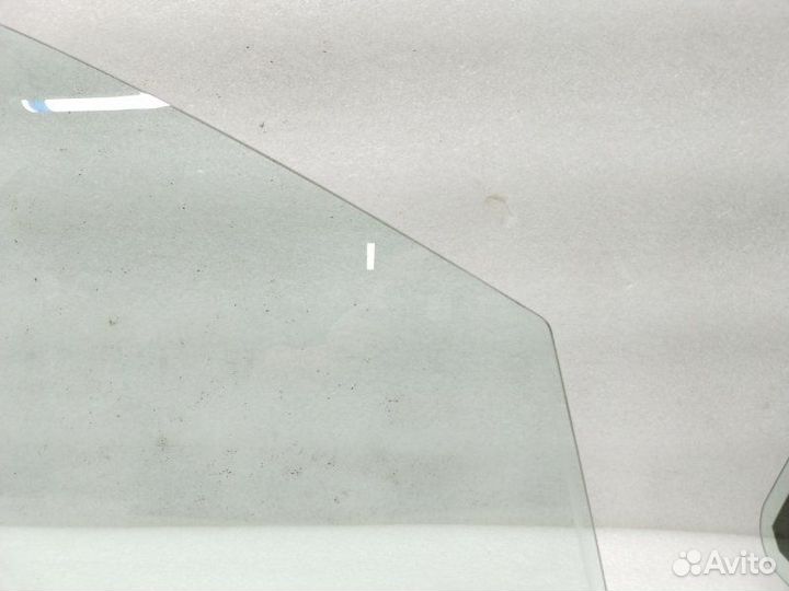 Стекло двери переднее правое Chevrolet Cruze J300