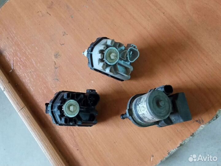 Моторчик Корректор фар toyota Lexus