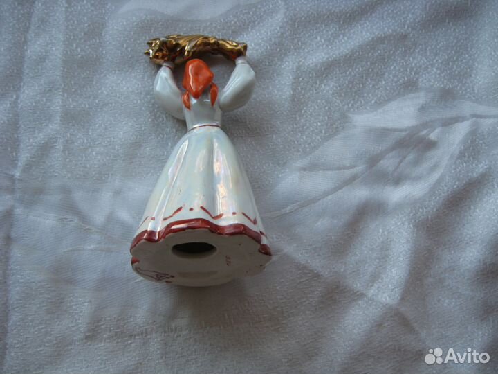 Статуэтки девушек. Фарфор СССР