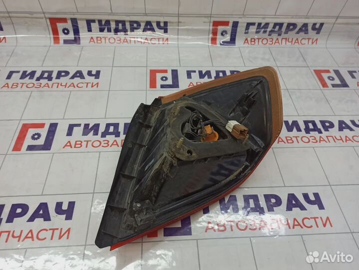 Фонарь задний левый Nissan Tiida (C11) 26555-EL00A